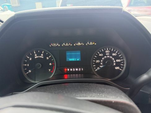 Used 2017 Ford F150 XLT AWD/4WD image 9