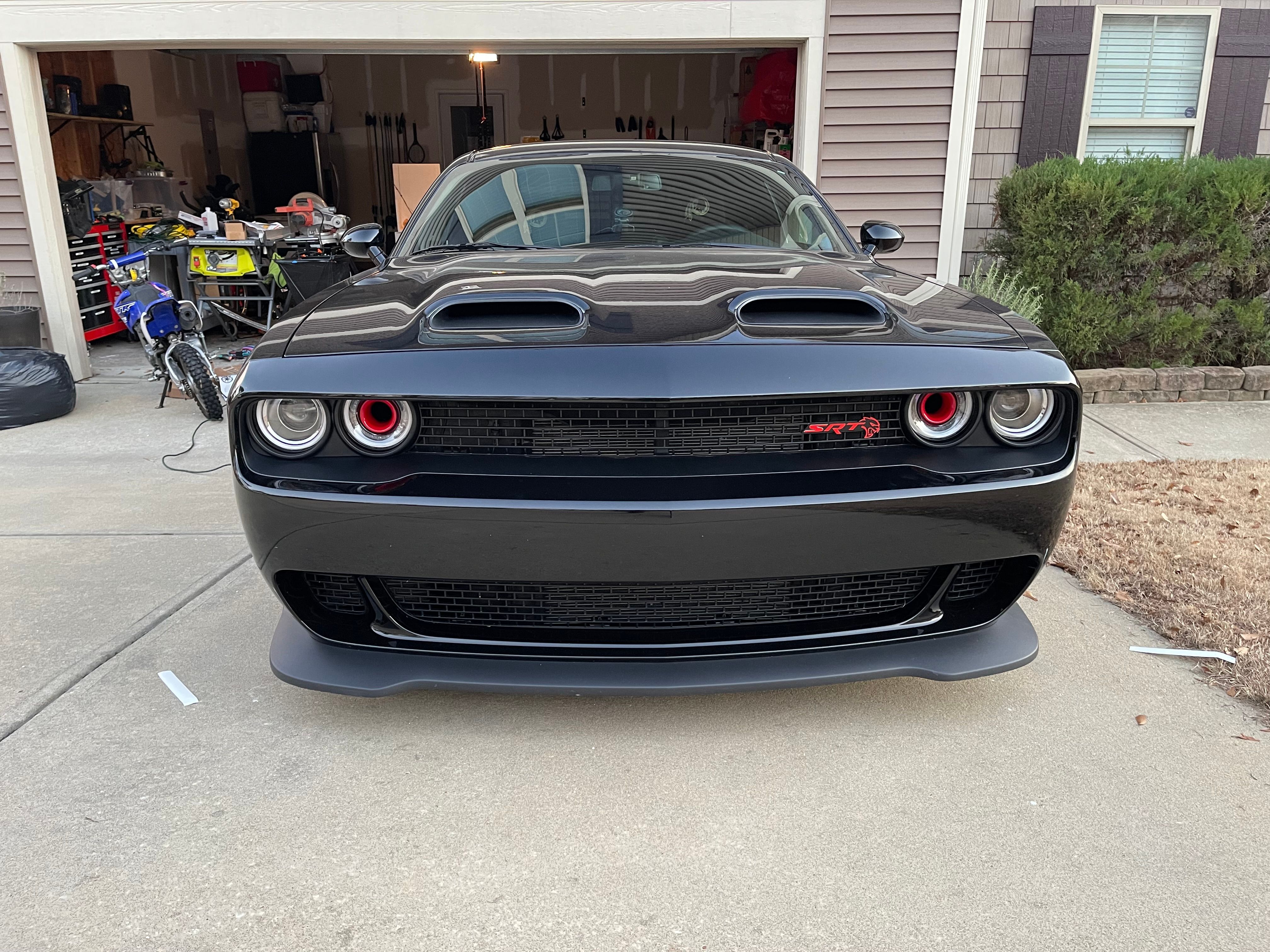 Used 2019 Dodge Challenger SRT Hellcat w/ Laguna Leather Package RWD image 2