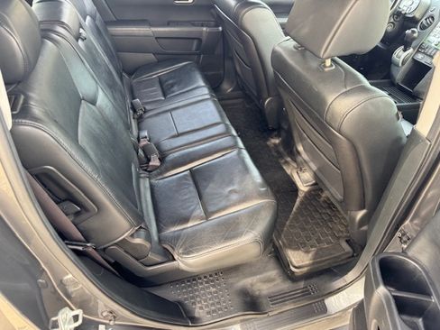 Used 2011 Honda Pilot EX-L image 18