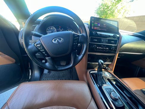 Used 2022 INFINITI QX80 Sensory w/ All-Season Package image 8