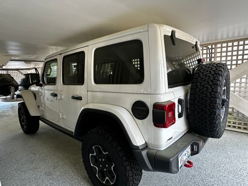 Used 2023 Jeep Wrangler Unlimited Rubicon w/ LED Lighting Group image 4