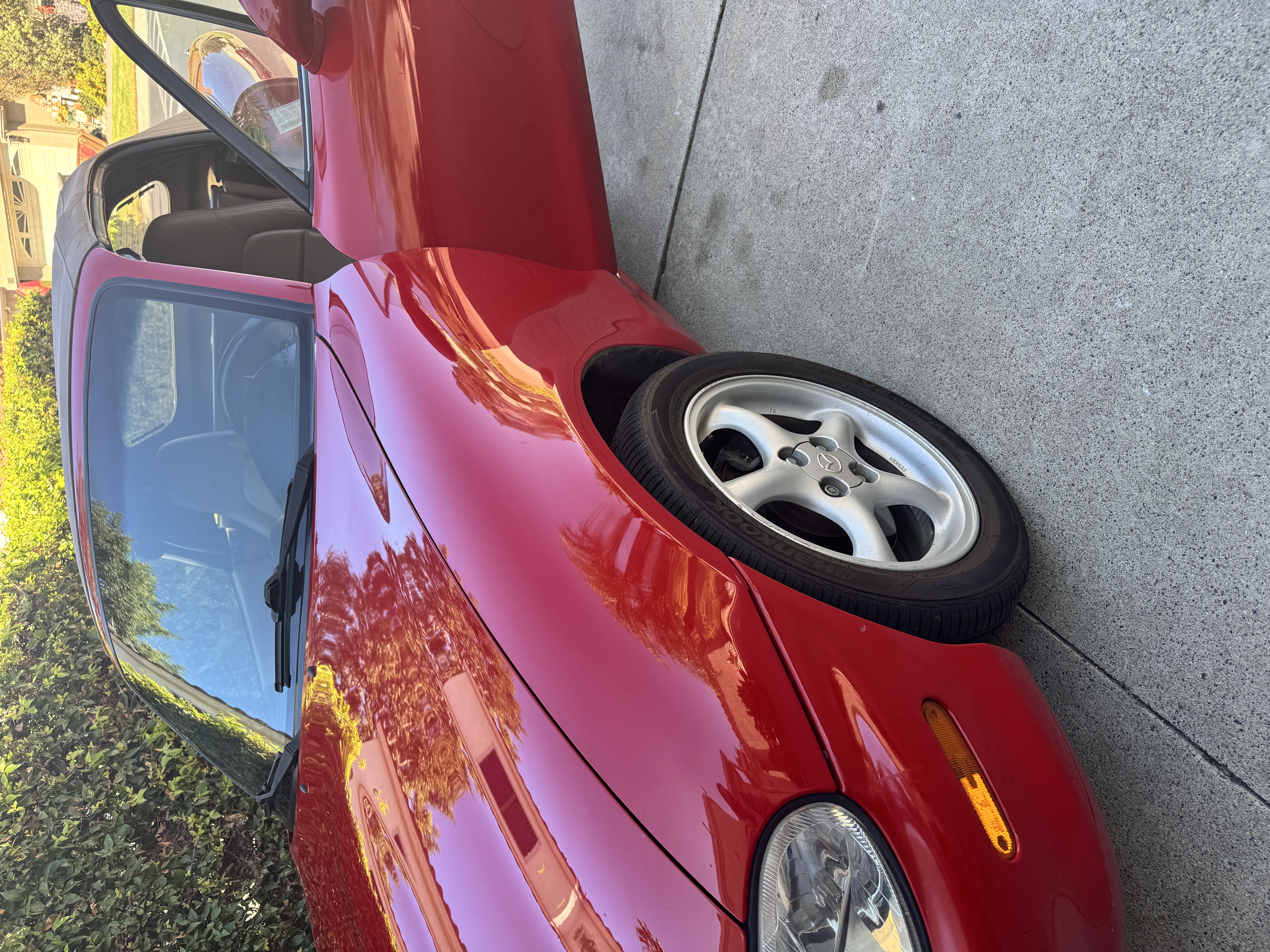 Used 2000 MAZDA MX-5 Miata RWD image 1