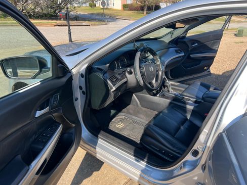 Used 2013 Honda Crosstour EX-L image 17