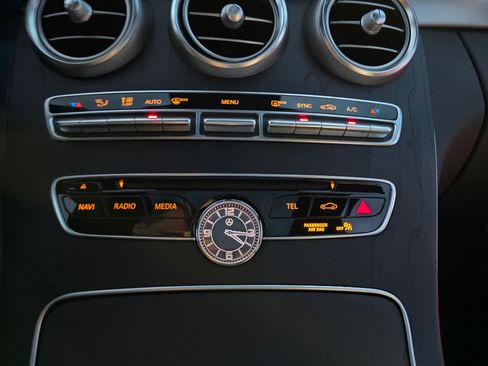 Used 2017 Mercedes-Benz C 300 4MATIC Sedan image 23