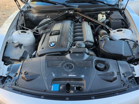 Used 2007 BMW Z4 3.0i image 10