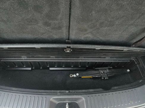 Used 2015 Kia Sorento SX image 23