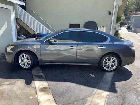 Used 2012 Nissan Maxima 3.5 SV w/ Premium Pkg image 2