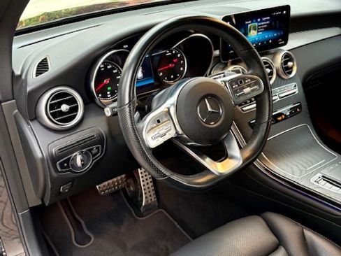 Used 2022 Mercedes-Benz GLC 300 300 Sport Utility 4D image 17