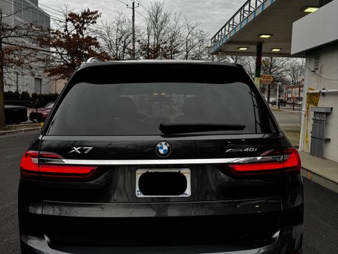 Used 2021 BMW X7 xDrive40i w/ Premium Package image 9