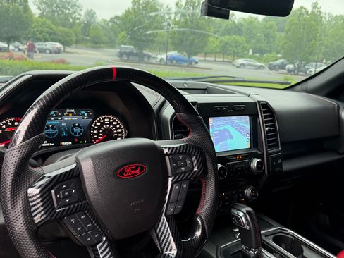 Used 2018 Ford F150 Lariat w/ Equipment Group 502A Luxury AWD/4WD image 10
