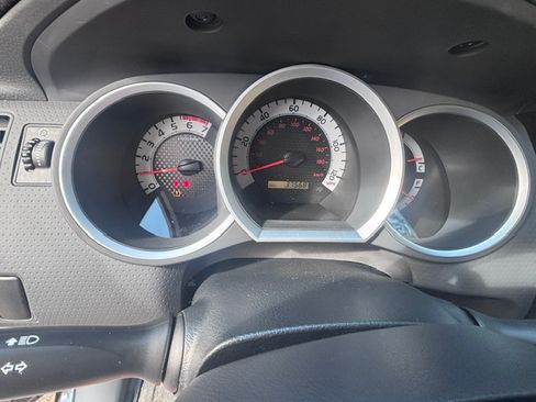 Used 2014 Toyota Tacoma PreRunner RWD image 9