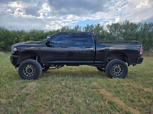 Used 2023 RAM 2500 Lone Star w/ Night Edition image 8