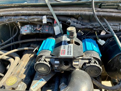 Used 2002 Jeep Wrangler Sahara image 9