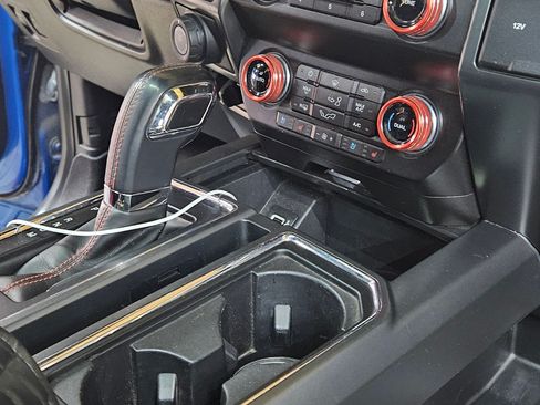 Used 2019 Ford F150 Lariat w/ Equipment Group 502A Luxury image 14