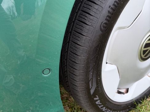 Used 2025 Volkswagen ID. Buzz 1st Edition image 31