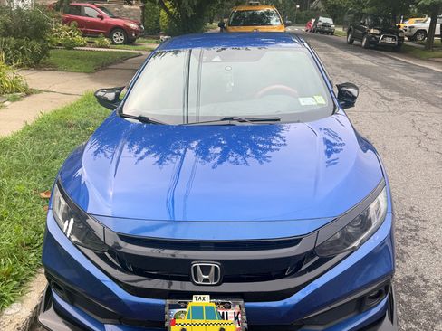 Used 2021 Honda Civic Sport image 1