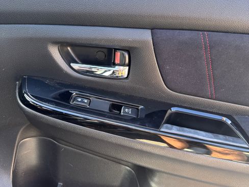 Used 2018 Subaru WRX STI AWD/4WD image 10