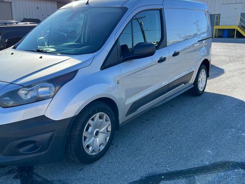 Used 2017 Ford Transit Connect XL image 4