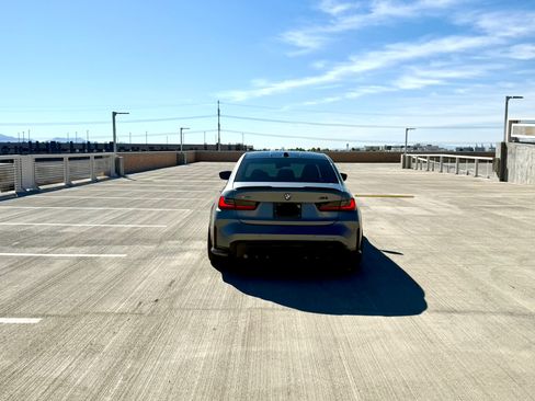 Used 2023 BMW M3 Competition w/ M Carbon Exterior Package image 8