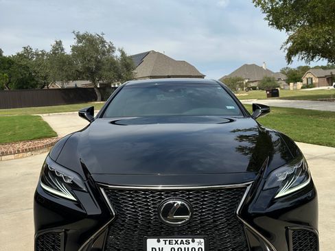 Used 2018 Lexus LS 500 F Sport AWD/4WD image 8