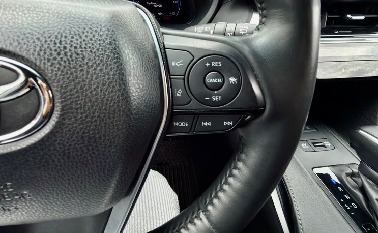 Used 2021 Toyota Venza LE w/ Carpet Mat Package (TMS) AWD/4WD image 26