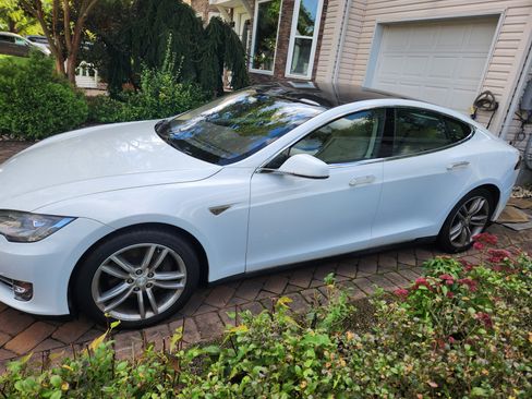 Used 2013 Tesla Model S image 15