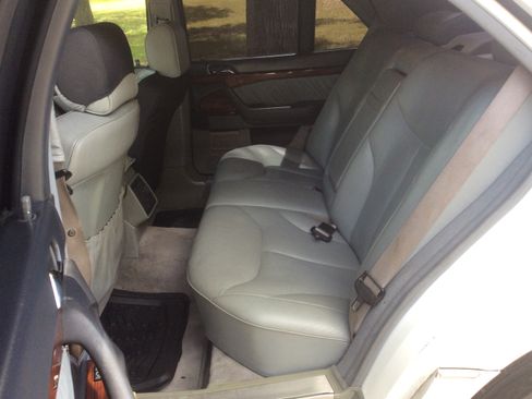 Used 1995 Mercedes-Benz S 320 image 32