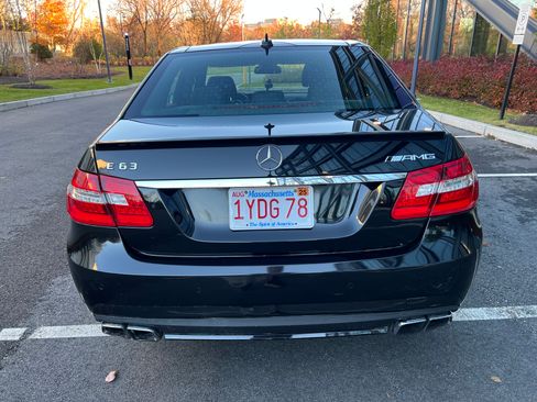 Used 2013 Mercedes-Benz E 63 AMG Sedan image 5