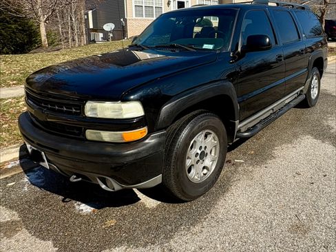 Used 2003 Chevrolet Suburban Z71 image 1