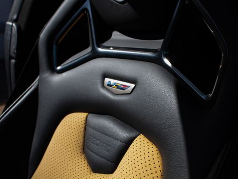 Used 2016 Cadillac ATS V w/ Luxury Package image 23