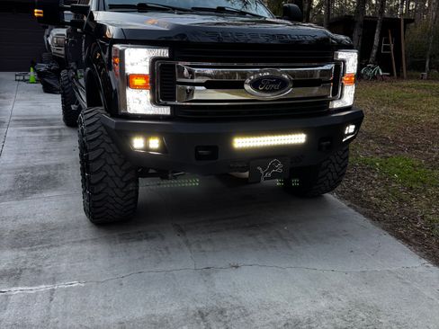 Used 2019 Ford F250 XLT image 8