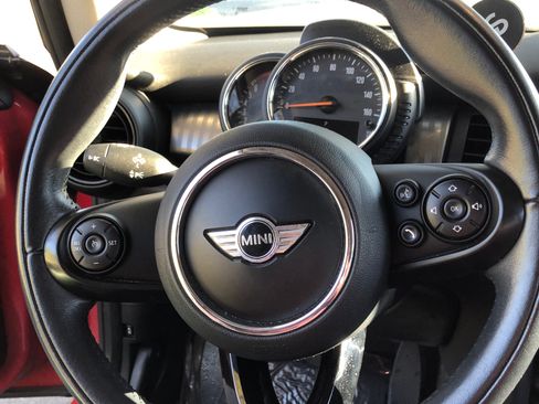 Used 2016 MINI Cooper 2-Door Hardtop image 10