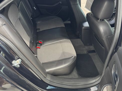 Used 2015 Chevrolet Malibu LT FWD image 16