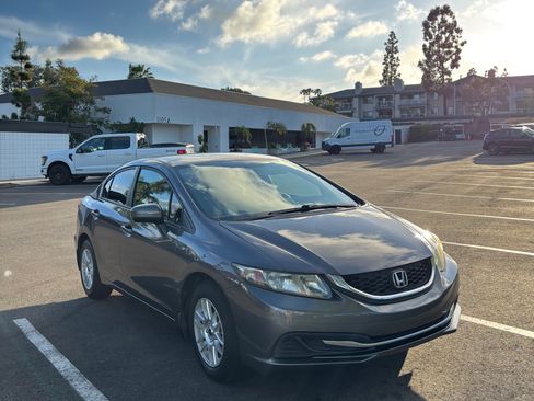 Used 2014 Honda Civic LX image 1