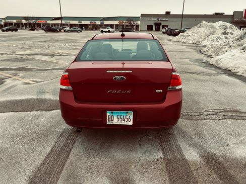 Used 2010 Ford Focus SEL image 6
