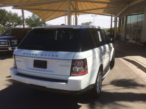 Used 2013 Land Rover Range Rover Sport HSE LUX image 4