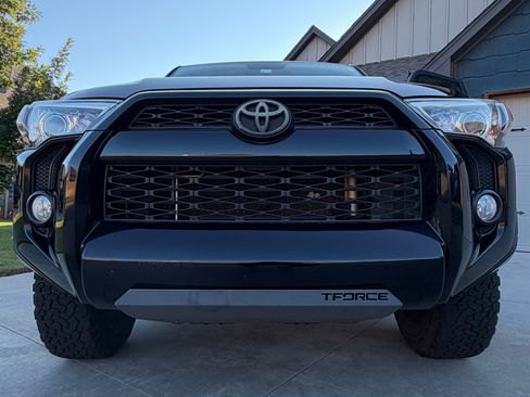 Used 2016 Toyota 4Runner Trail Premium AWD/4WD image 26
