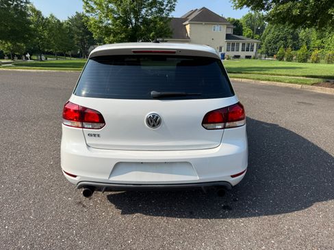 Used 2012 Volkswagen GTI 4-Door image 5