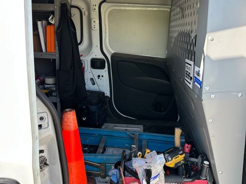 Used 2021 RAM ProMaster City Tradesman image 2