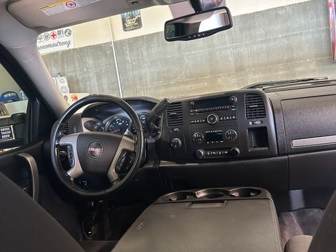 Used 2012 GMC Sierra 2500 SLE w/ SLE Preferred Package image 12