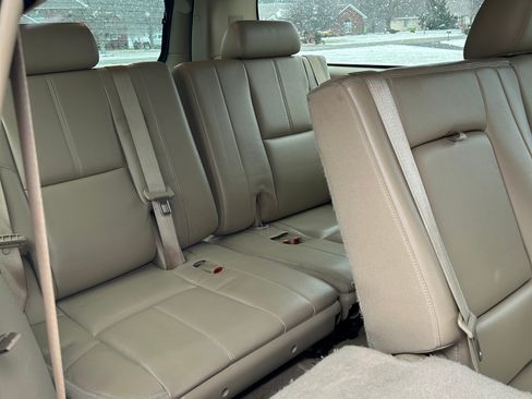 Used 2012 Chevrolet Suburban LT w/ Luxury Package image 13
