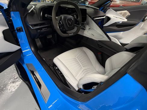 Used 2024 Chevrolet Corvette Z06 RWD image 15