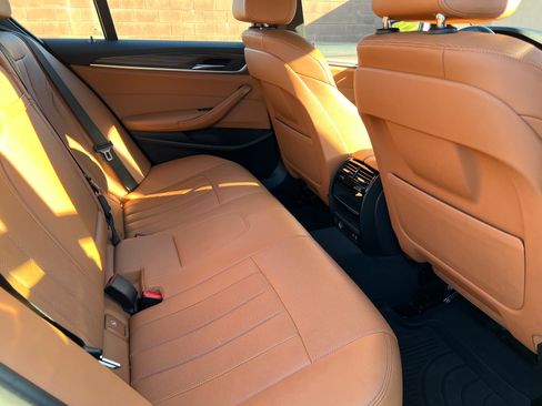 Used 2022 BMW 530i xDrive w/ Convenience Package image 14