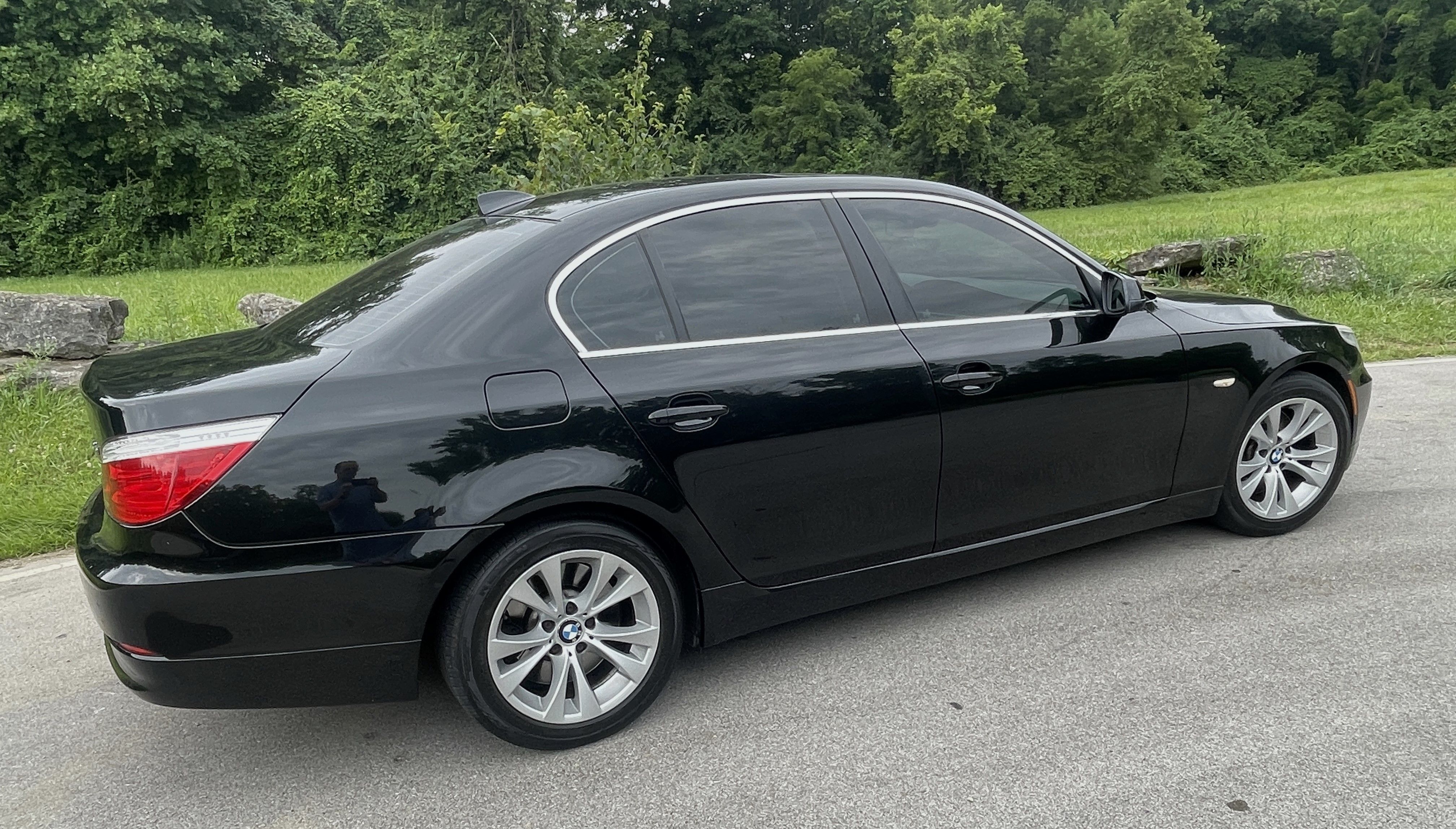 Used 2010 BMW 535i Sedan RWD image 4