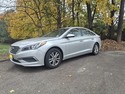 Used 2017 Hyundai Sonata SE