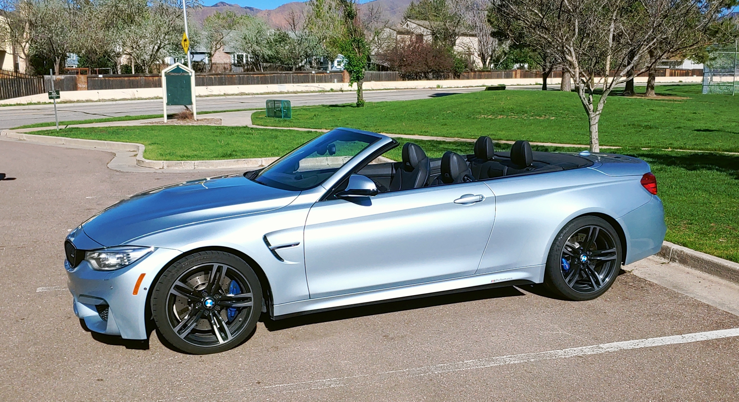 Used 2015 BMW M4 Convertible RWD image 2