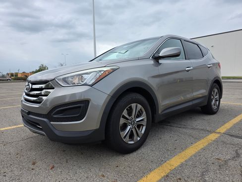 Used 2016 Hyundai Santa Fe Sport image 2