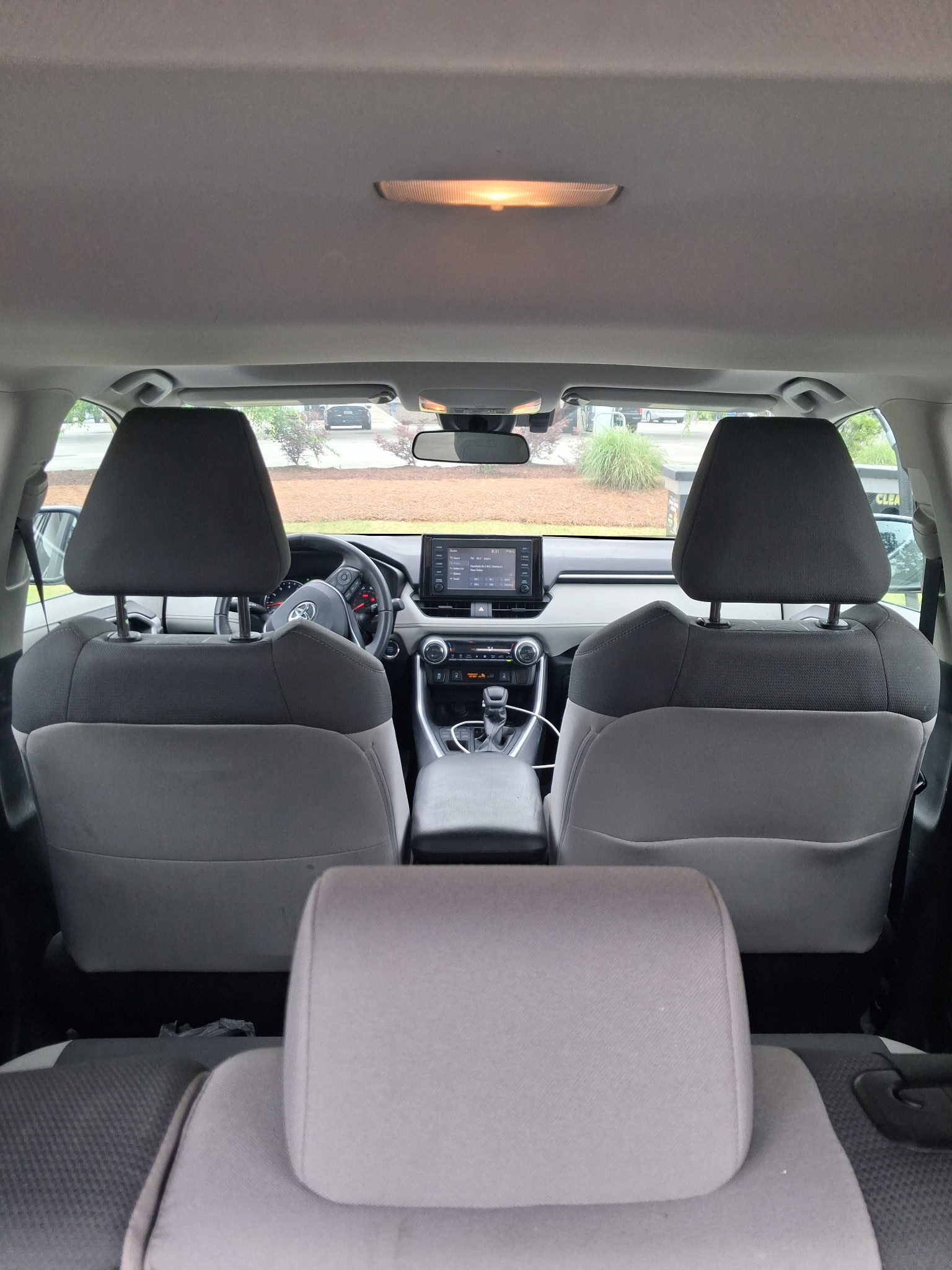 Used 2019 Toyota RAV4 XLE w/ Convenience Package AWD/4WD image 9