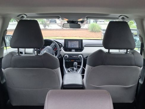 Used 2019 Toyota RAV4 XLE w/ Convenience Package AWD/4WD image 9
