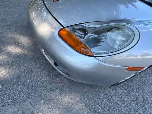 Used 1999 Porsche Boxster image 25